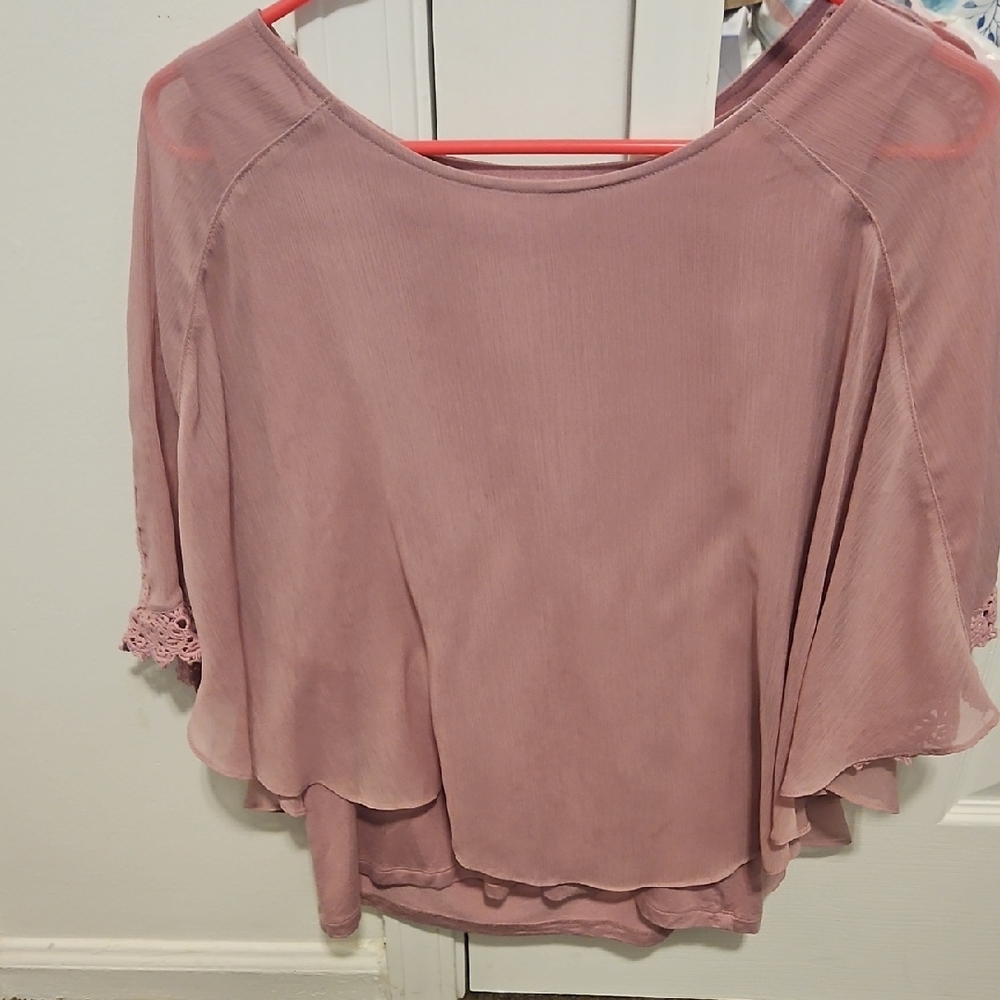 Apt. 9 Mauve Blouse with Lace Sleeves